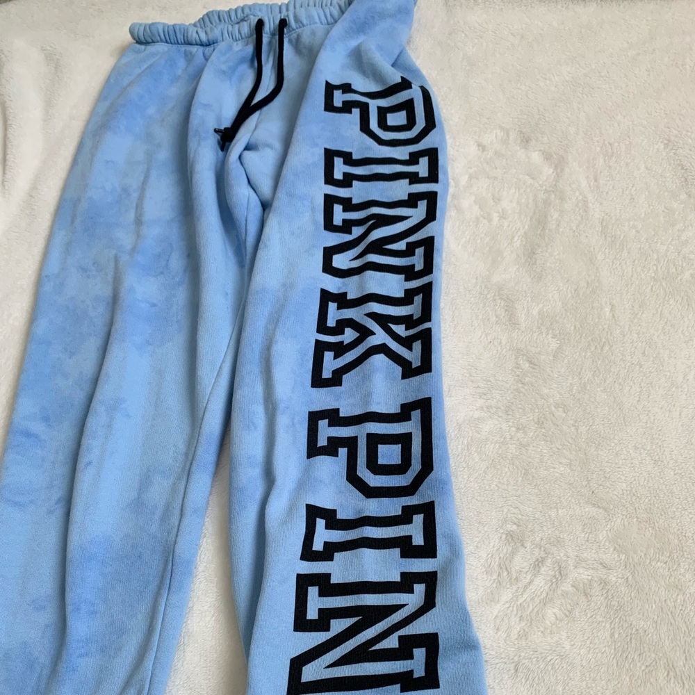 VS PINK sweats